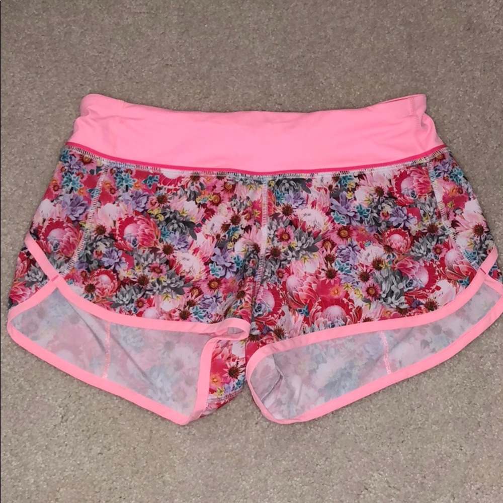 Floral Lululemon speed short